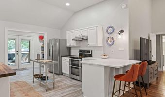 160 Crestview Cir, Athens, GA 30606