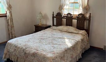 18 Finnin Rd, Allegheny Twp., PA 15068