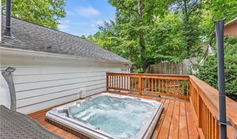 225 Royal Colony Ct, Alpharetta, GA 30022