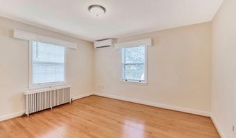 4520 MIDDLETON Ln, Bethesda, MD 20814