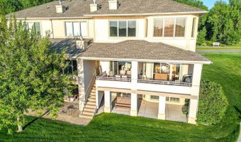 1408 Riverwood Dr, Bismarck, ND 58504