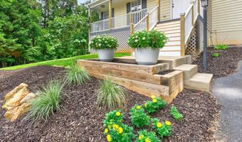 95 MAGNOLIA Ct, Barboursville, VA 22923