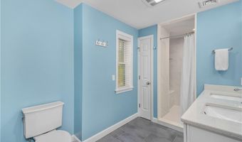 17 Will Croft St, Cumberland, RI 02864