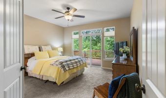 13899 TRAVELER Rd, Oregon City, OR 97045