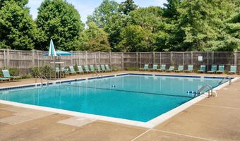 1525 S GEORGE MASON Dr S 20, Arlington, VA 22204