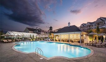 12 Putnam Ln, Danbury, CT 06810