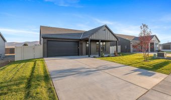 1415 Jenna Ave, Benton City, WA 99320