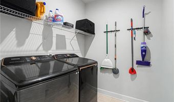 669 Fairway Dr, Acworth, GA 30101