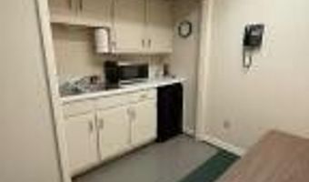 105 N Hickory St, Aberdeen, MS 39730