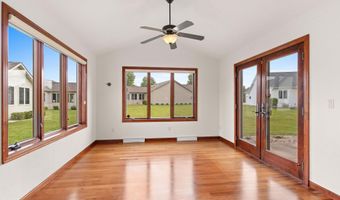52 PENBROOK Cir 47, Appleton, WI 54911