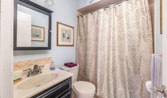 2 Sunrise Dr 6, Alloway, NJ 07462