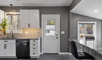 48 Whipple Rd, Billerica, MA 01821