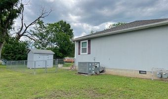 413 E McKahn St, Frontenac, KS 66763