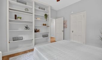 3041 SEDGWICK St NW 201-D, Washington, DC 20008