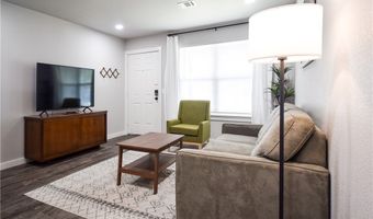 1306 SE C St, Bentonville, AR 72712