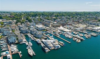 433 Thames St E, Newport, RI 02840