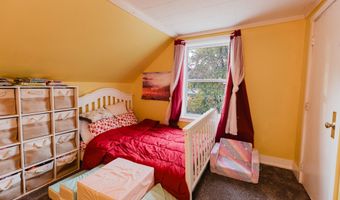 69 Parker St, Bangor, ME 04401