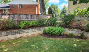 6011 ROOSEVELT St, Bethesda, MD 20817