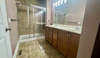 50 Lawrence Ave 50, Danbury, CT 06810