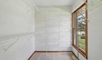 904 Cottage St, Adel, IA 50003