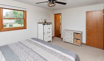 1101 SE Innsbruck Dr, Ankeny, IA 50021
