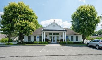 332 Still Water Cir 332, Brookfield, CT 06804