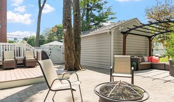 289 South Rd, Bedford, MA 01730