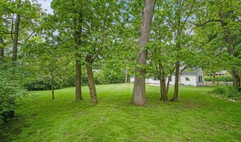 2690 Overridge Dr, Ann Arbor, MI 48104
