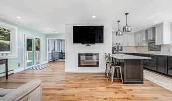 2409 W State Rd, Ashby, MA 01431