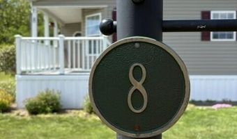8 Windsor Dr, Alfred, ME 04002