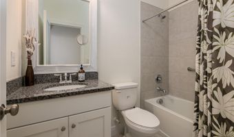 6268 ROADSTEAD Ct, Apollo Beach, FL 33572