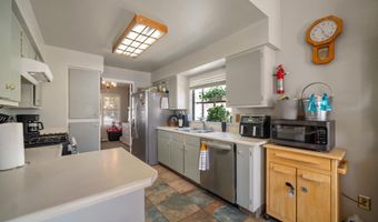 1702 Johns Cir, Fernley, NV 89408