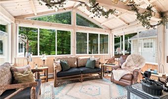 226 Tourtellot Hill Rd, Glocester, RI 02814