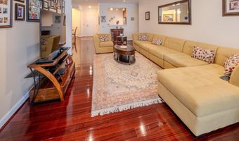 44465 CHAMBERLAIN Ter 103, Ashburn, VA 20147