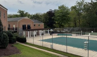 10524 WEYMOUTH St W-1, Bethesda, MD 20814