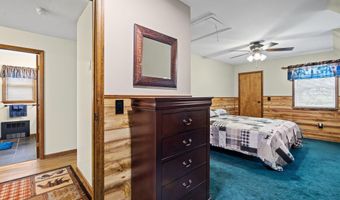 121 Maltbie Dr, Amsterdam, NY 12010