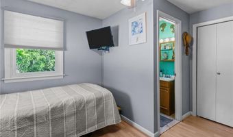 21 High Service Ave, North Providence, RI 02911