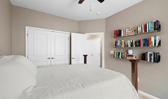 42230 PIEBALD Sq, Aldie, VA 20105