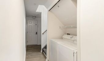 1155 Freesia Ct, Ann Arbor, MI 48105