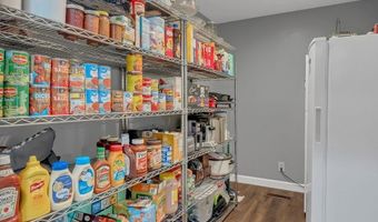 8244 SW Indian Hills Rd, Auburn, KS 66402