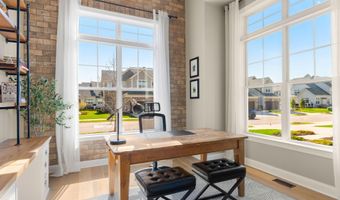 3078 N Spurway Dr, Ann Arbor, MI 48105
