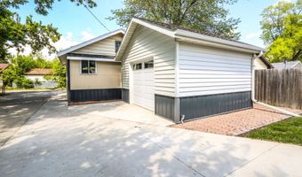 805 NE 1st Ave, Aberdeen, SD 57401
