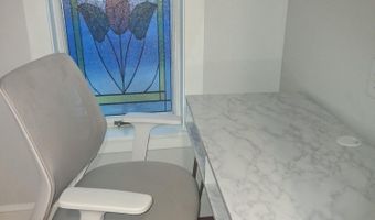 29 Whitney St, Auburn, ME 04210
