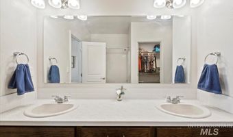 1511 White Fish Lake St, Caldwell, ID 83607