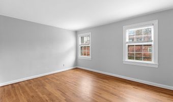 1400 S BARTON St 425, Arlington, VA 22204