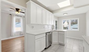 129 Willow Ave, Aberdeen, NJ 07747