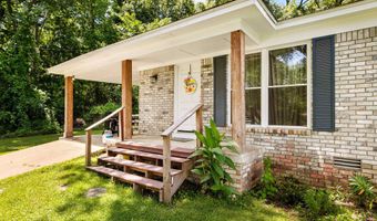 2832 Lakeside Dr, Benton, AR 72019