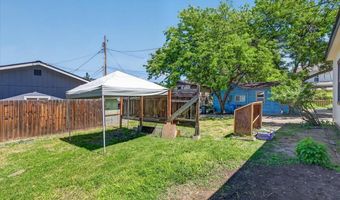 457 C St, Ashland, OR 97520