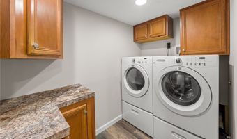 146 Woodcrest Dr, Amherst, NY 14226
