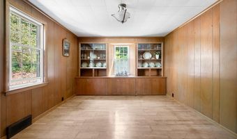 355 Scott Rd, Cumberland, RI 02864